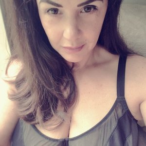Miriane massage sexy à Gouesnou, 29